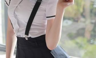 模范学院 – 从未想象过的白丝：Ellie艾栗栗在高清图库里的神奇变装