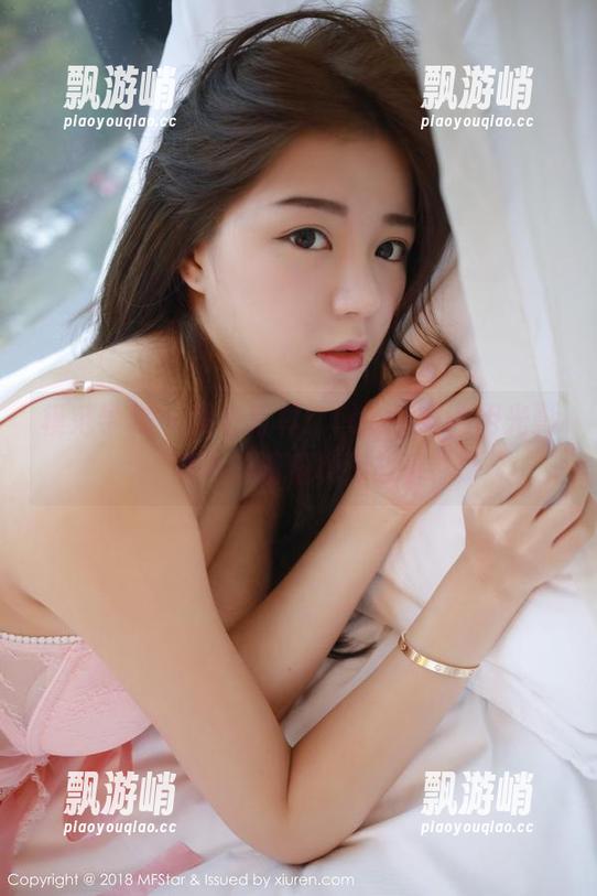 模范学院 - 黑色写真：fairy如歌用光影讲述的滑稽鼻涕故事