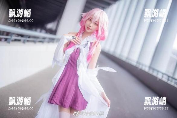 当沧霁桔梗穿上和服，这波Coser我的心完全被俘获！