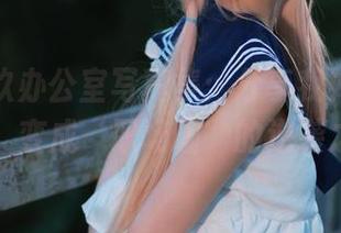 清青琴玖办公室写真集：分享我如何从‘邋遢’变成‘职场咖’的逆袭之路！