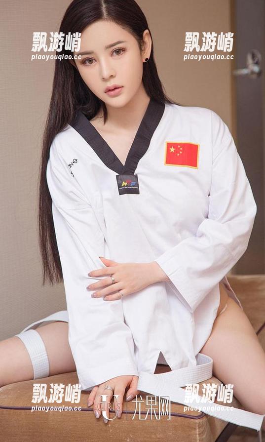 爱尤物 - 日常大揭秘：丁莎莎的“免费”套图套餐，无门槛哦！