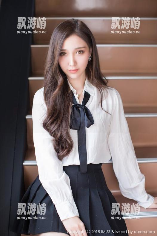 爱蜜社 - 水疗小天使-当Lavinia肉肉在浴室里搞怪写真套图！