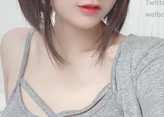 棕丝的原图，眼酱大魔王w酝酿出的的奇思妙想，cos上天!