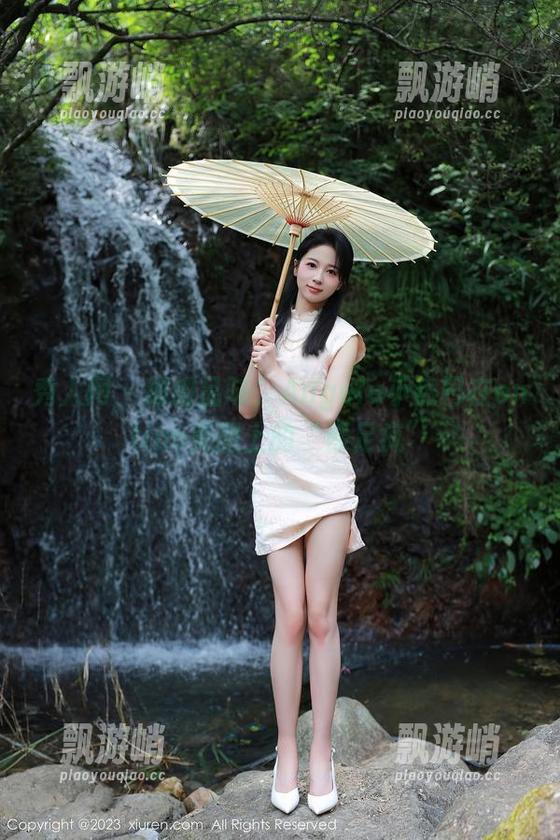 秀人网 - 细细品味，Angela小热巴在online美图上的“裸足疯”