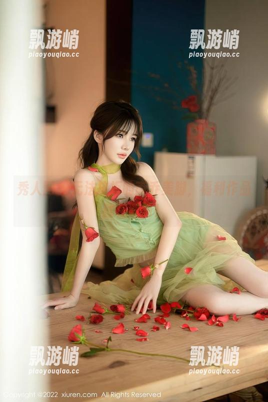 秀人网-南乔 秀人网 - 无法抗拒的南乔美脚,福利作品就在眼前!