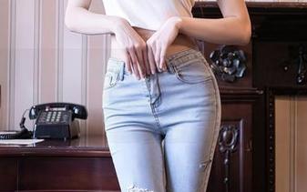 秀人网 – 欢迎来到夏小秋秋秋的护士写真集，最新篇章开启你的快乐治疗！