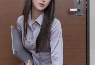 秀人网 – 柒喜小baby的私拍系列：我是户外的专属模特