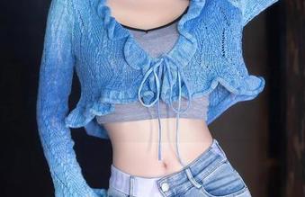 秀人网 – 高清！梦娜Vanessa在天台上看云朵，真想问她有没有带风油精。