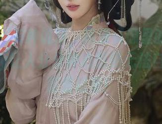 秀人网 – 有种说法，高清资源里的学姐私语baby让人分分钟心慌到无法自拔，别害羞过来！