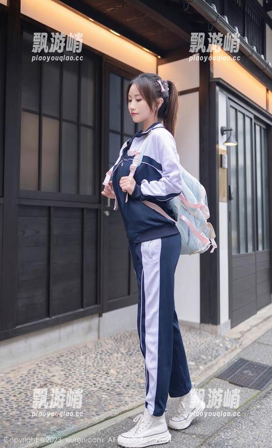 秀人网 - 原图怎么可以这么美？陆萱雅的旅拍更新又把我整得乱花渐欲迷人眼。