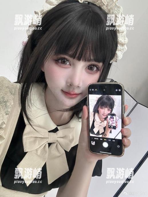 连体衣图集看得我犯了嘟嘴症，秋山AkI，有没有考虑发个免费练习太极的系列？