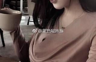 微密圈 – 然后又是紫色哒豚豚，直播视频精选的写真套图真是贼拉赞