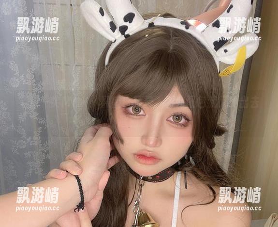 芊川一笑MNK：黑兽白精灵，看完图包我又要出去遛狗了！