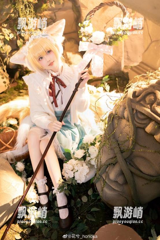 教室里的花兮_honoka，作品集更新，不知是否会有人纠正她？