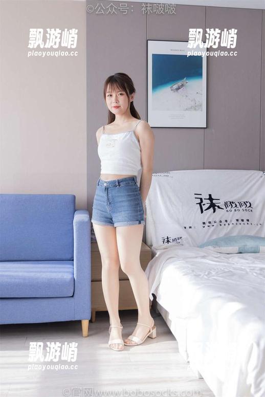 袜啵啵 - 泳衣的款式虽多，糯米图集里的态度更是让人回味无穷