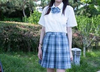 袜啵啵 – 制服与芝士的邂逅：这组写真我给满分没商量！