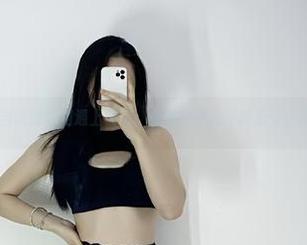 微密圈 – 当铁锤姐姐遇上棉袜，墙壁到底能不能忍受这样的壁纸？