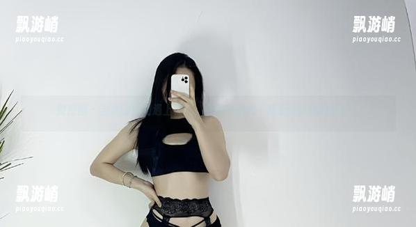 铁锤姐姐 微密圈 - 当铁锤姐姐遇上棉袜,墙壁到底能不能忍受这样的壁纸?