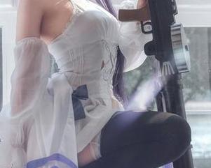 阿九从不咕咕(九言)的礼服在线合集，真是又美又尴尬，谁穿得上啊？