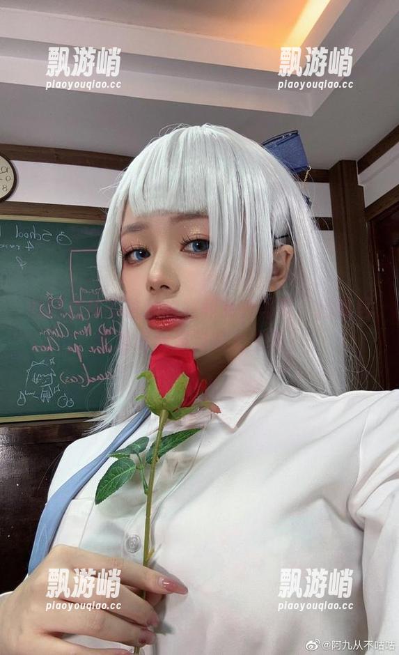 看阿九从不咕咕的胜利女神写真，拉毗居然是游艇派对的女主角？