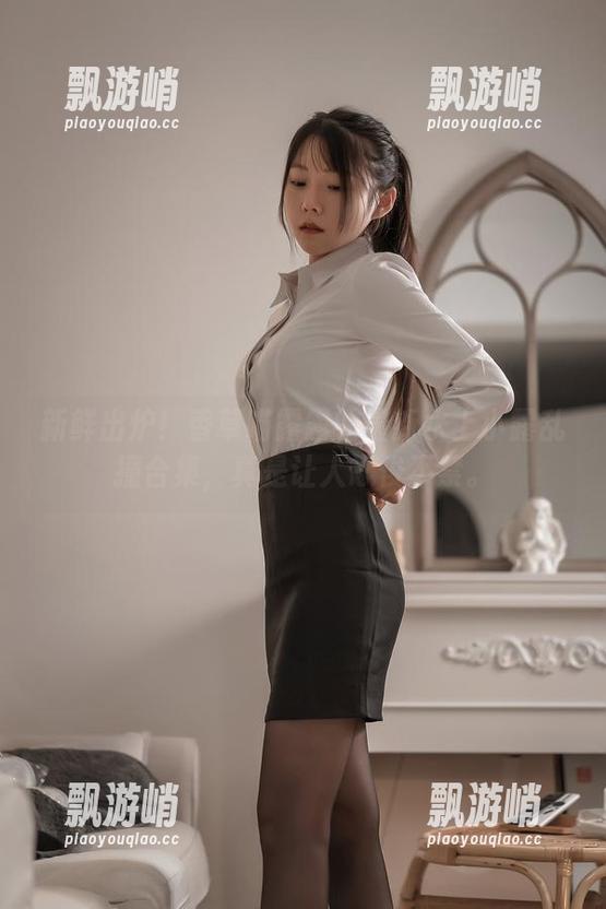 新鲜出炉！香草喵露露的最新水上小露乱撞合集，真是让人忍俊不禁。