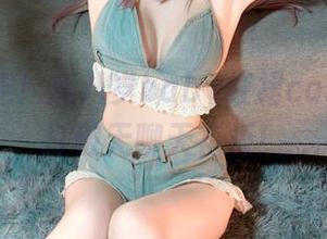 图集暴走！鹿八岁baby红裙cos，轻松打破无聊天花板！